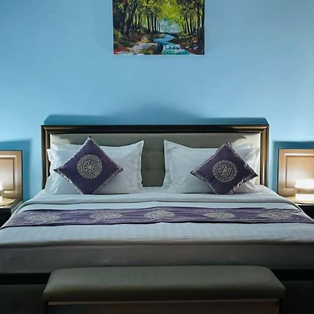 Hotel Shumon Dušanbe Exteriér fotografie